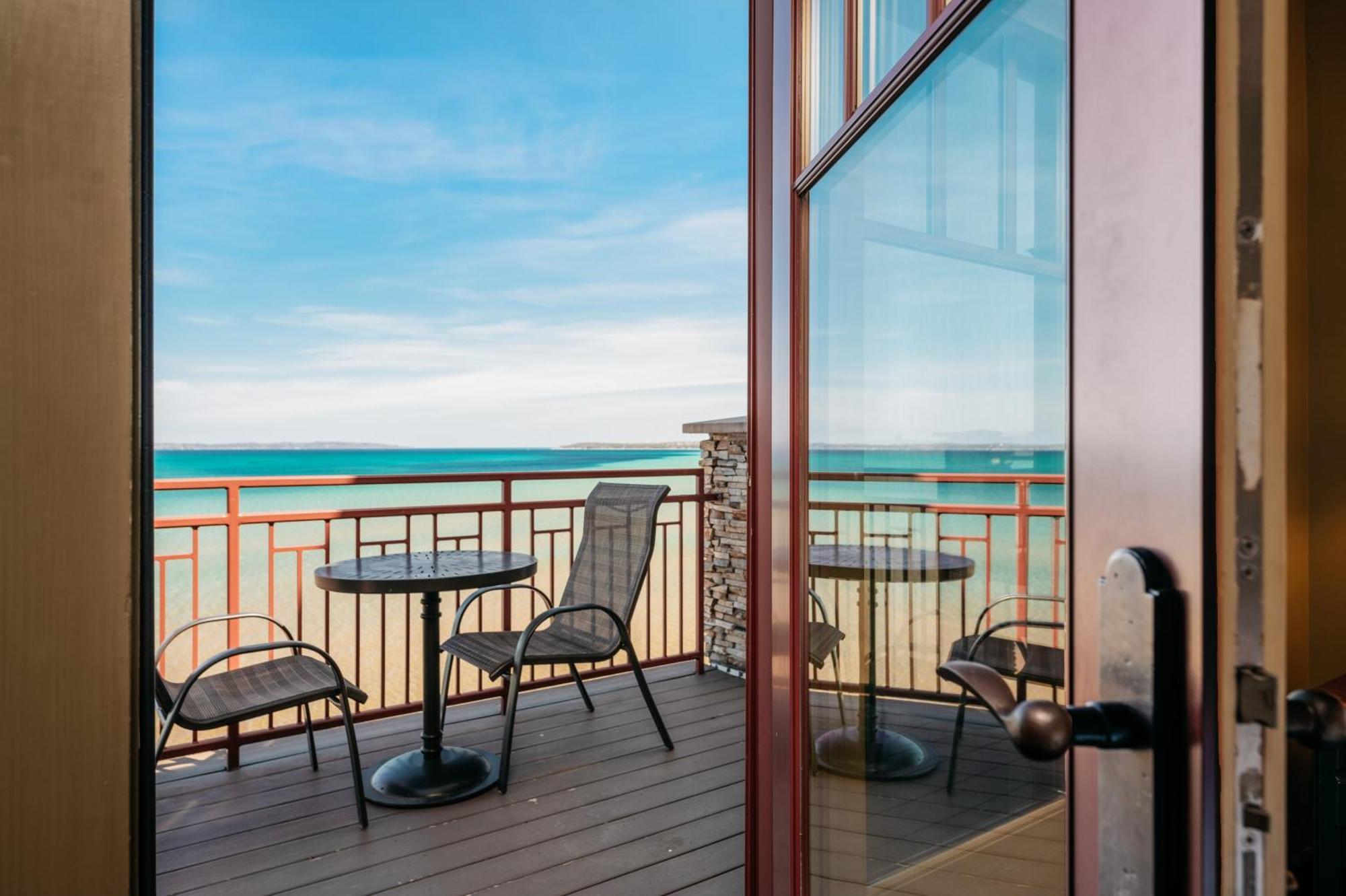 Tamarack Lodge Traverse City Bilik gambar